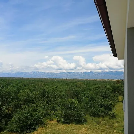 Emili Apartmán